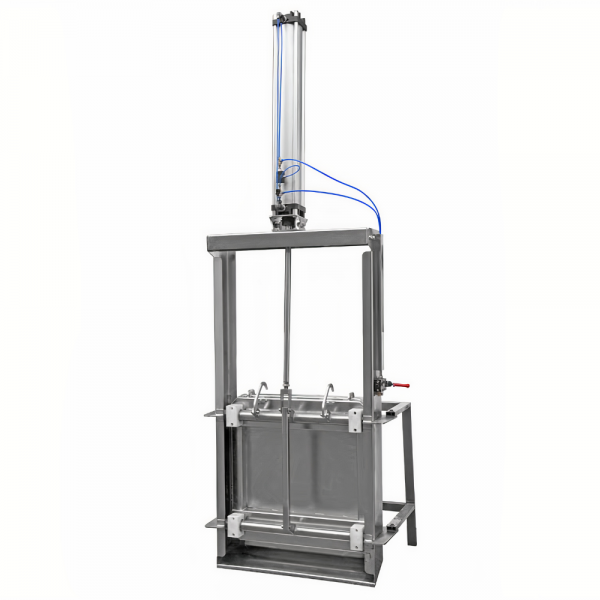 Właz prostokątny nierdzewny (gilotyna, zasuwa) E136 (600x600)